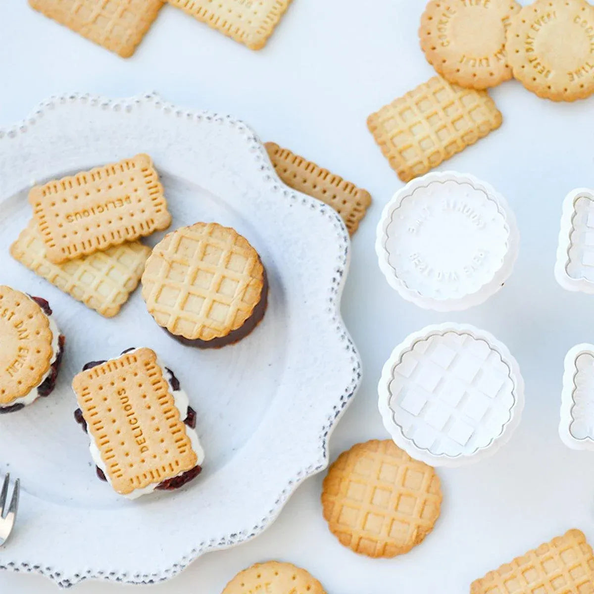 4PCS Plaid Cookie Stamp Set Waffle Biscuit Cutter Press Home Baking Tool Kit