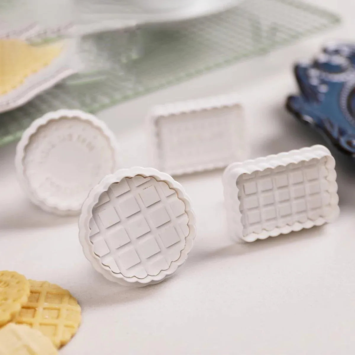 4PCS Plaid Cookie Stamp Set Waffle Biscuit Cutter Press Home Baking Tool Kit