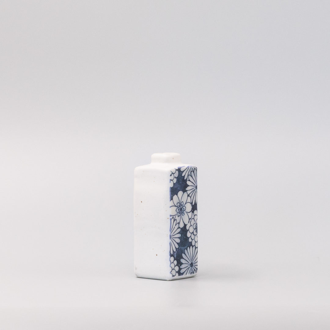Vase Oblong White Posy